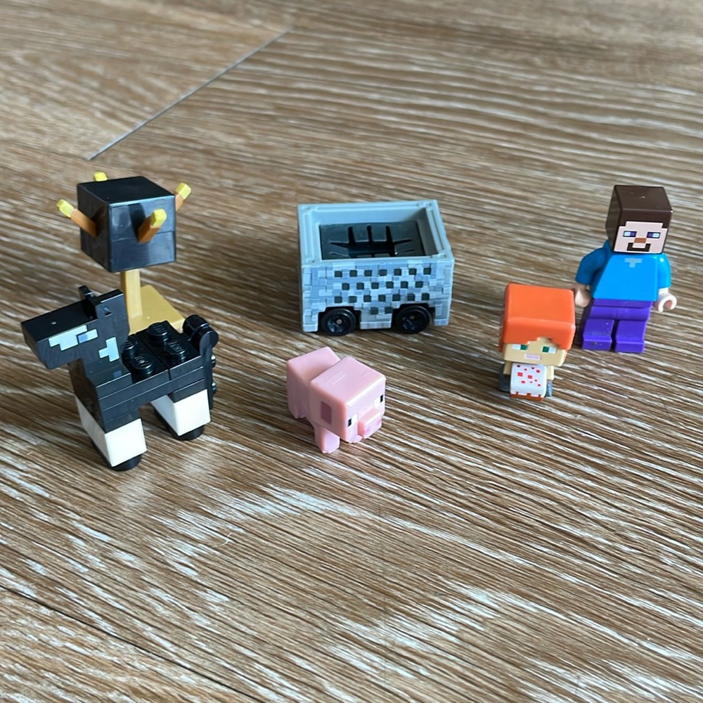 MINECRAFT LEGO toy set 6 pieces